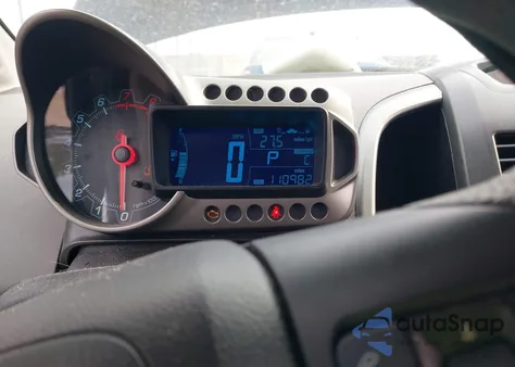 2016 Chevrolet Sonic Lt Auto из США, поврежденный, VIN 1G1JC5SH4G4108841